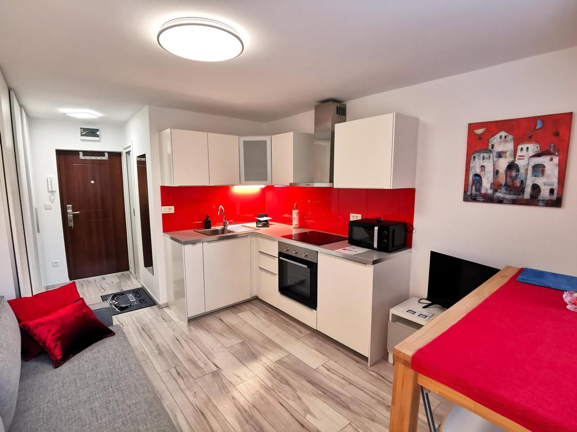 Apartment Studio My Residence In The City Center ลูบลิยานา ภายนอก รูปภาพ